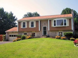 509 Devon Dr, Lititz, PA 17543