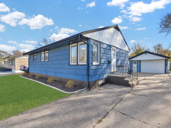 19 Mohawk Dr, Thornton, IL 60476