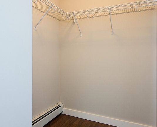 4th image of 10136 104th St NW #1702