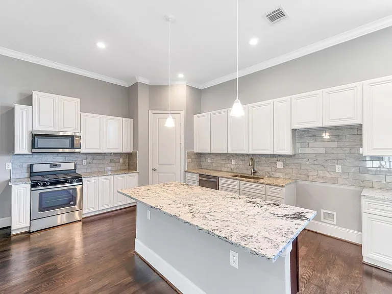 4609 Nett St #B — Photo 15