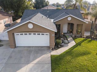1258 Eva Donna St, Parlier, CA 93648