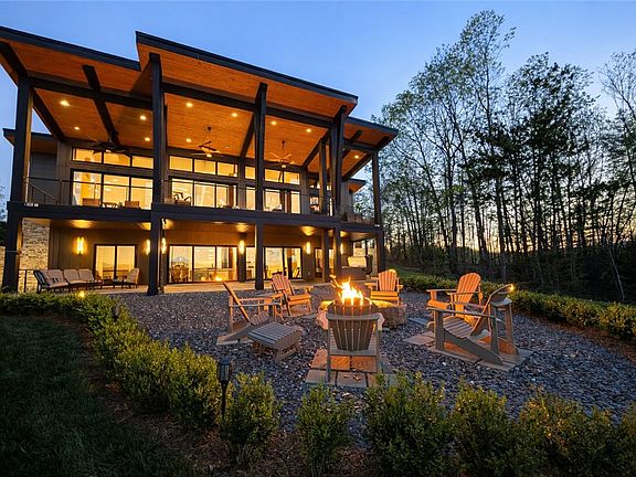 3rd image of 231 Keowee Turtlehead Rd