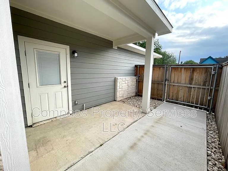 706 S Main St #706 S MAIN — Photo 17