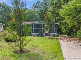 805 Minurva Ct, Fayetteville, NC 28301