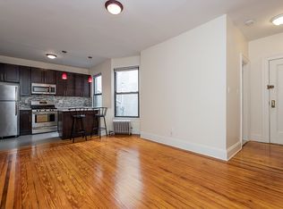 31-37 34th St #3A, Astoria, NY 11106