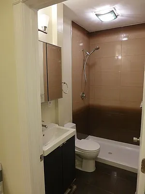 Rented by iList, LLC | media 19