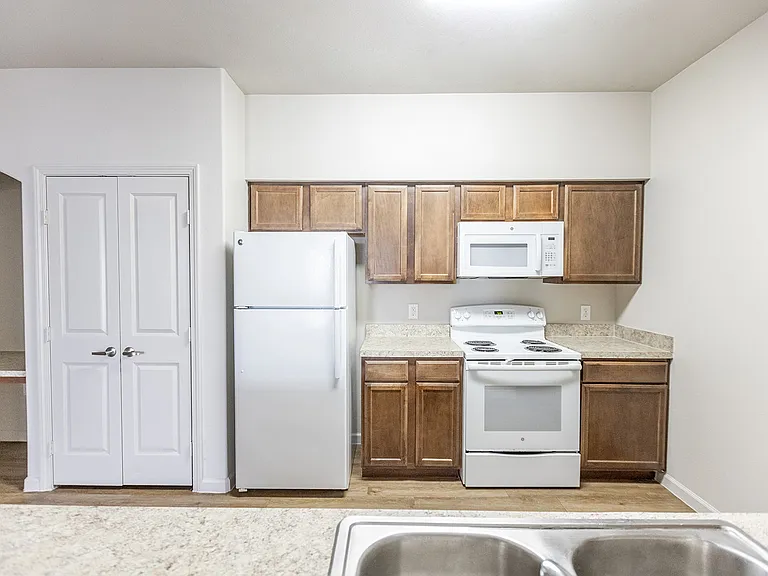 Masters Ranch Apartments — Photo 24