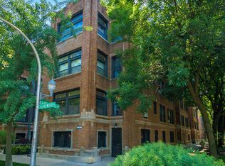 6834 N Lakewood Ave #1, Chicago, IL 60626