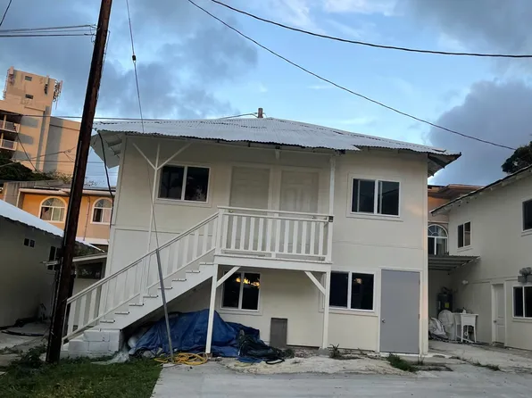 1525 Auld Ln, Honolulu, HI 96817