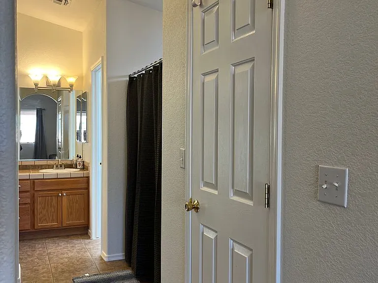 4849 S Calle Del Media — Photo 9