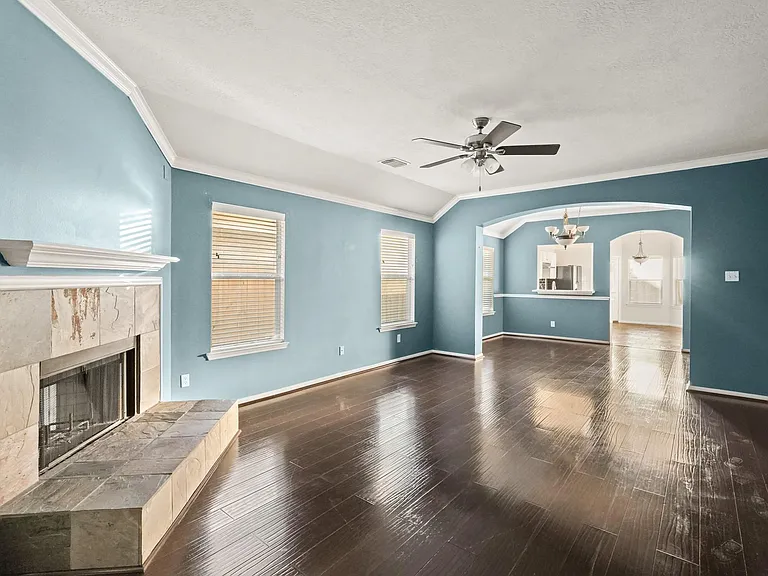 5823 Creektrace Ln — Photo 7