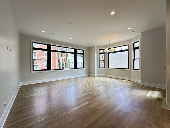 5th image of 1757 W Le Moyne St #E2