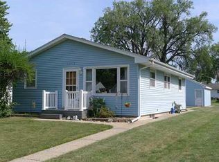 1309 21st Ave SW, Cedar Rapids, IA 52404