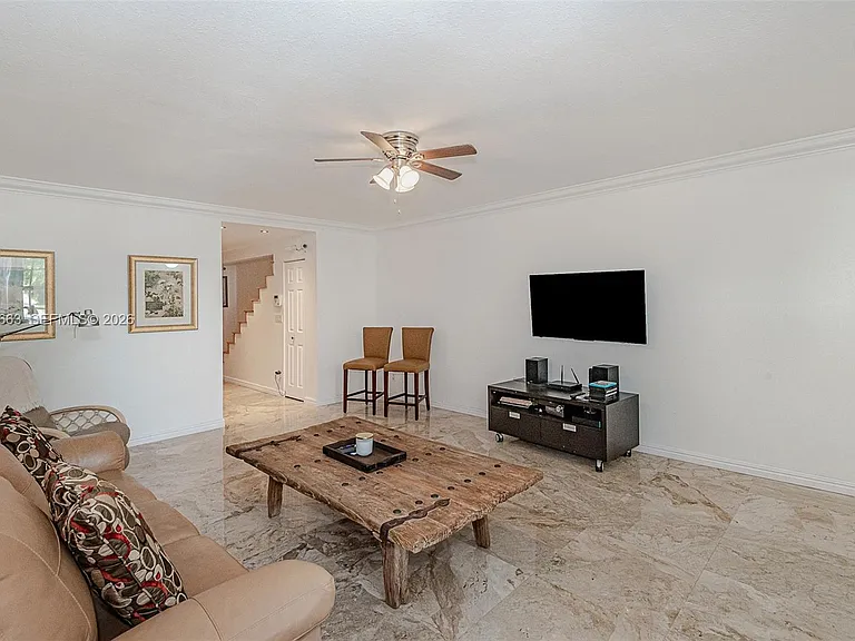 1413 N 15th Ave #8 — Photo 8