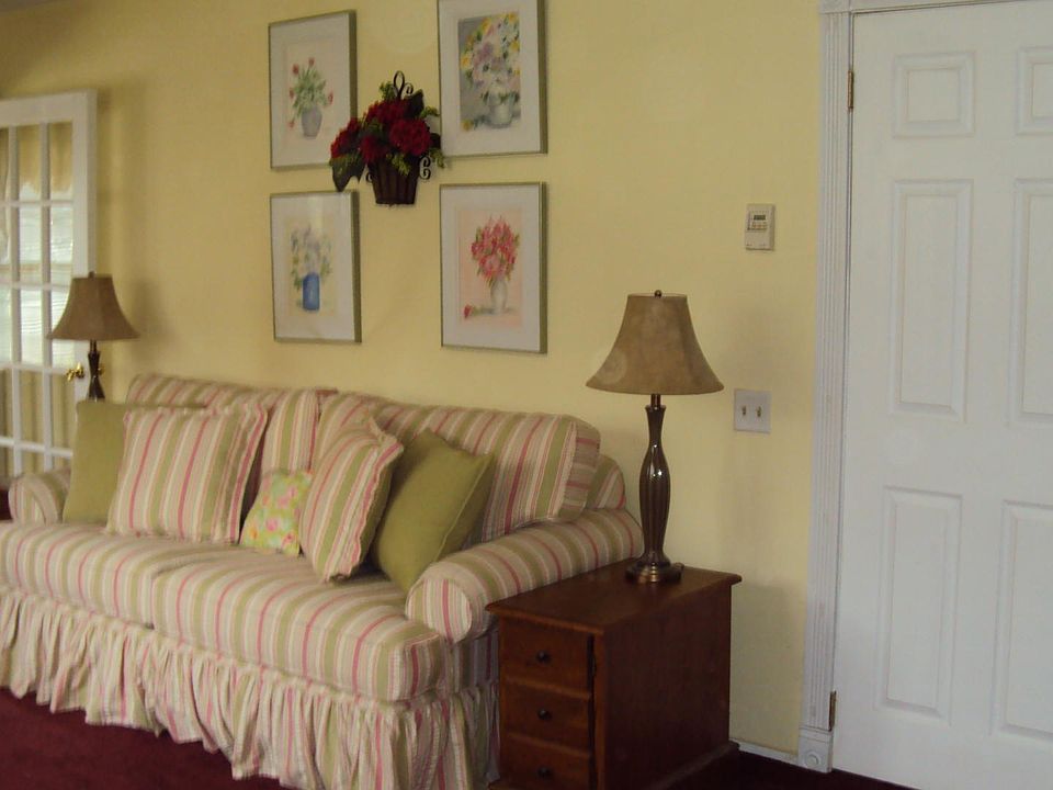 1st image of 1 Bennington Lane #B