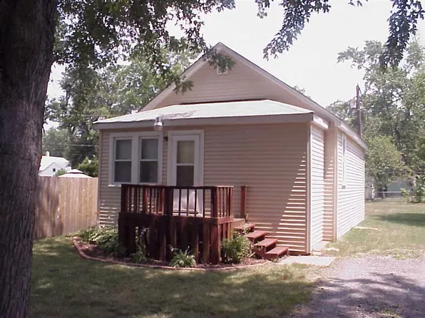 2865 Cass St, Lake Station, IN 46405