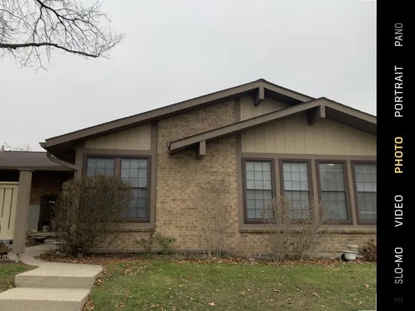 2787 Roundtree Dr, Troy, MI 48083