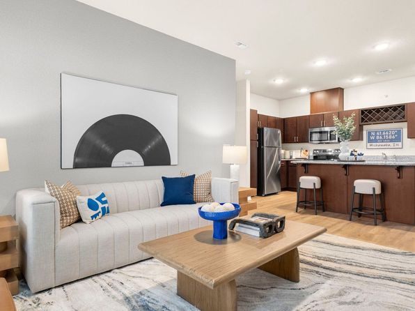 2110 Beacon Pkwy #111