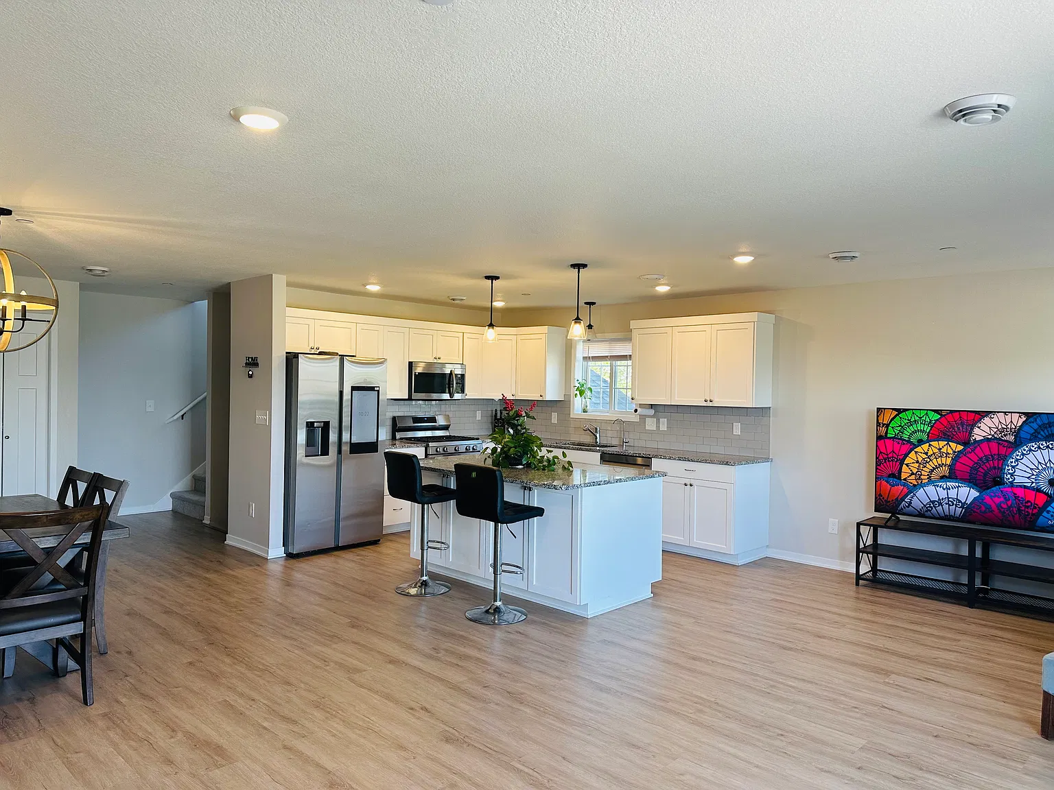 3 bed, 1776 sqft, $2,500 — Photo 1