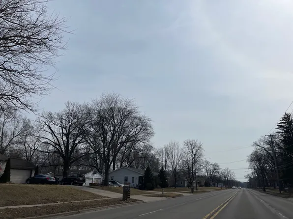 3764 Byron Center Ave SW, Wyoming, MI 49519