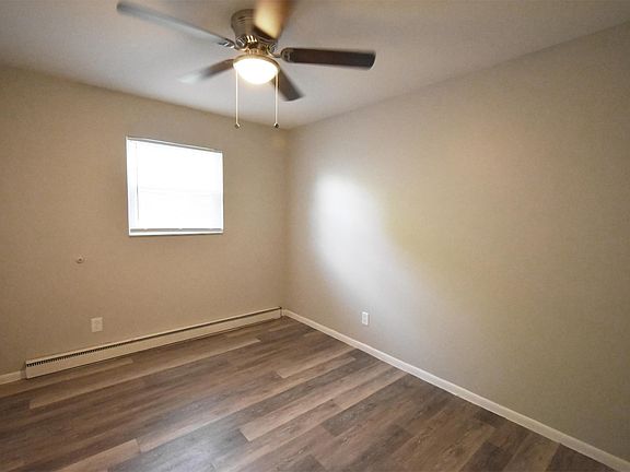 5th image of 2301 N Lesley Ave