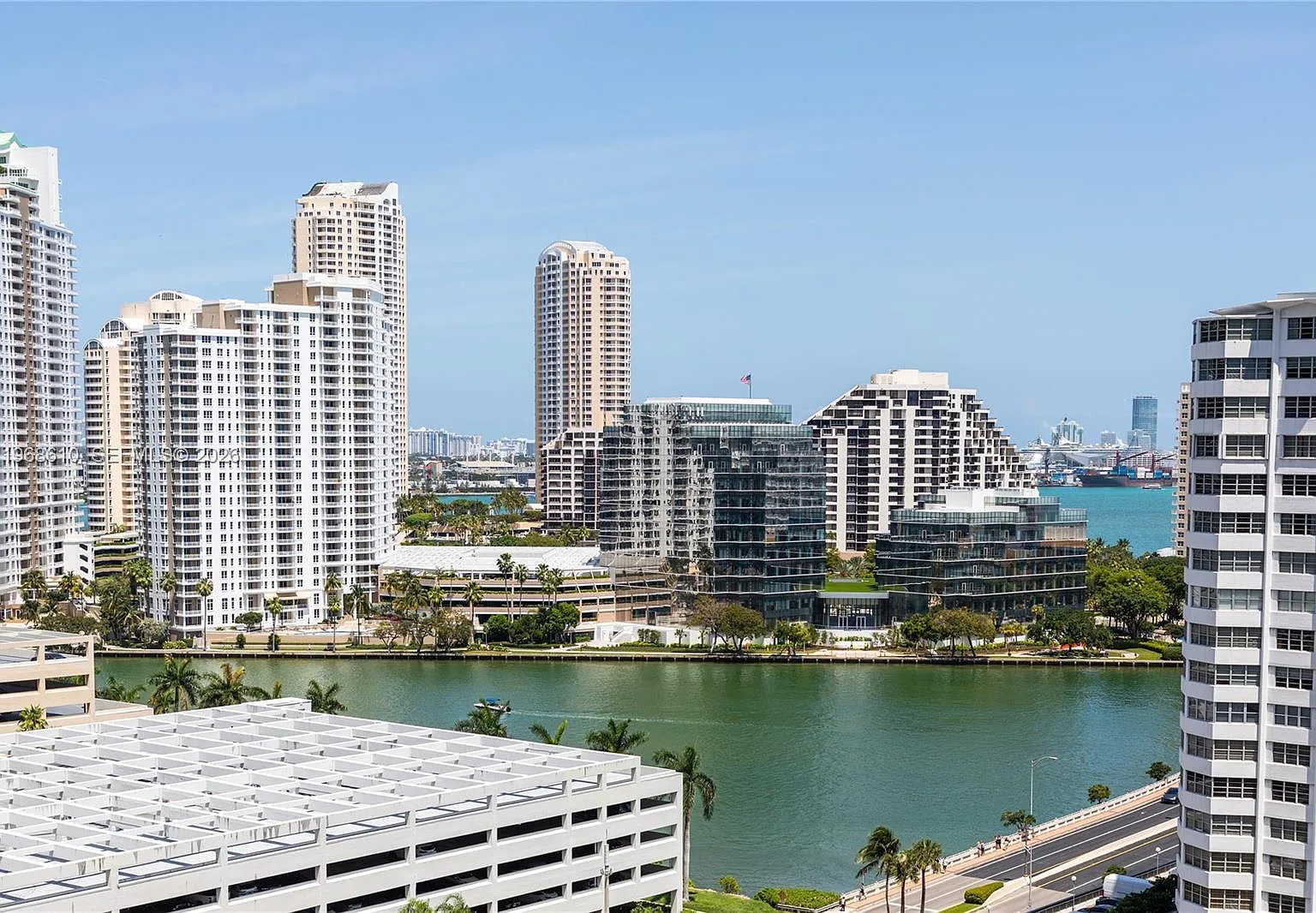The Plaza 851 Brickell Co — Photo 1