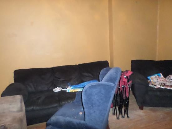 5th image of 252 Roosevelt Ave