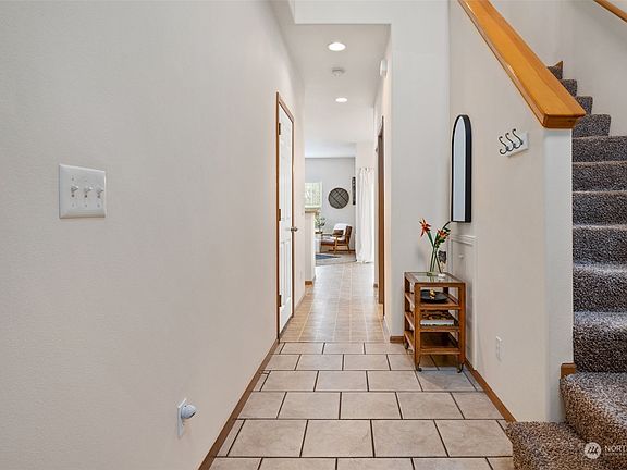 3rd image of 10655 NE Kingston Meadows Circle #12-2