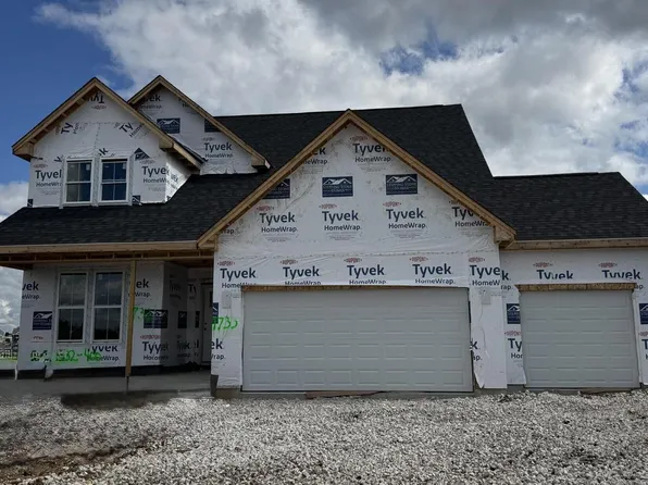 1733 Switchgrass STREET, Oconomowoc, WI 53066