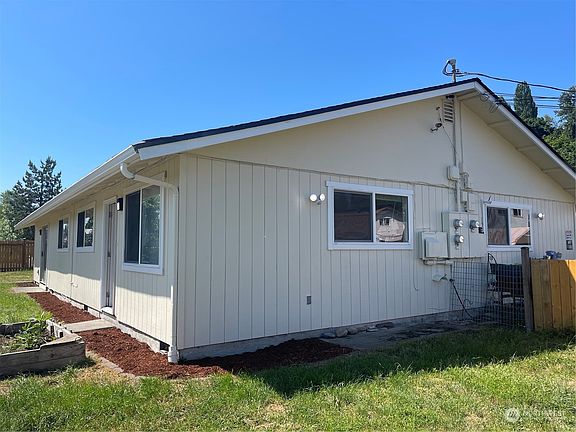 3rd image of 1443 E 32nd Street
