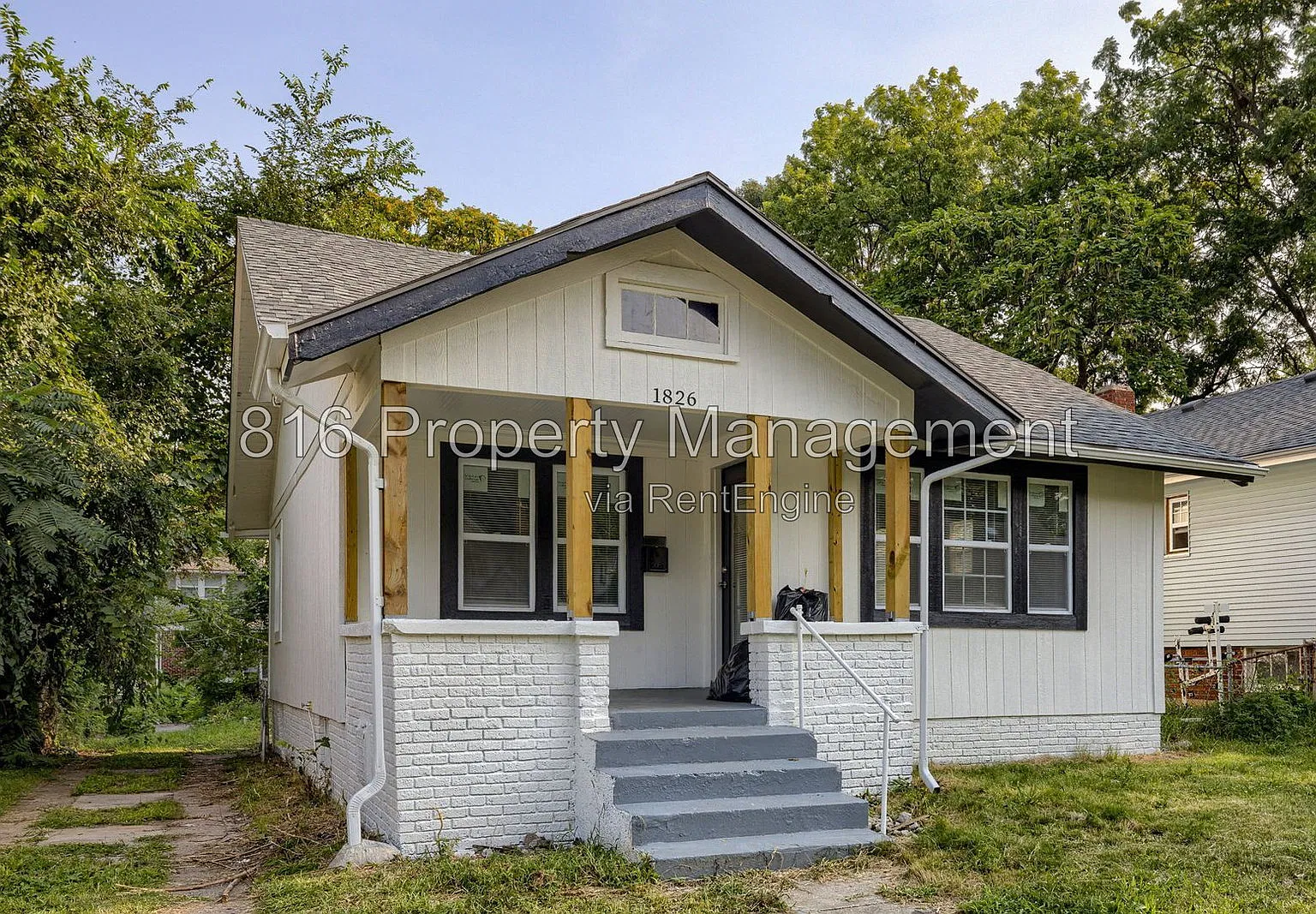 2 bed, 1.0 bath, 852 sqft, $1,105 — Photo 1