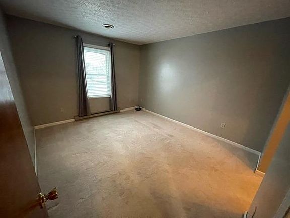 5th image of 797 Glenrock Dr
