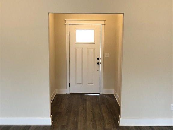 5th image of 1 Hubert Ln