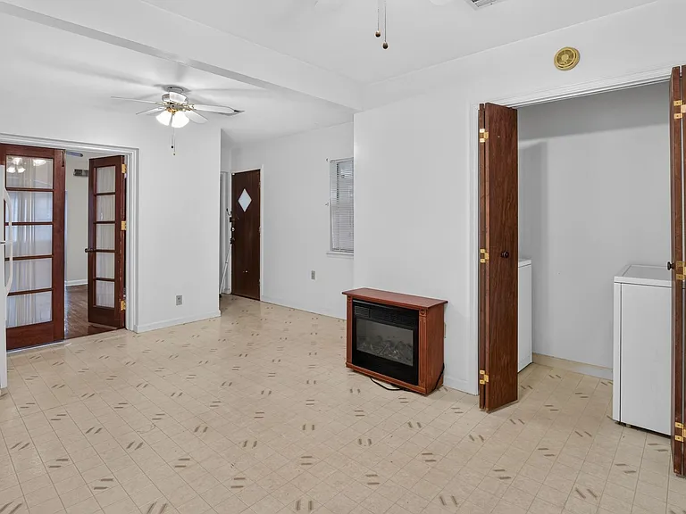 1802 Fitzgerald St — Photo 9