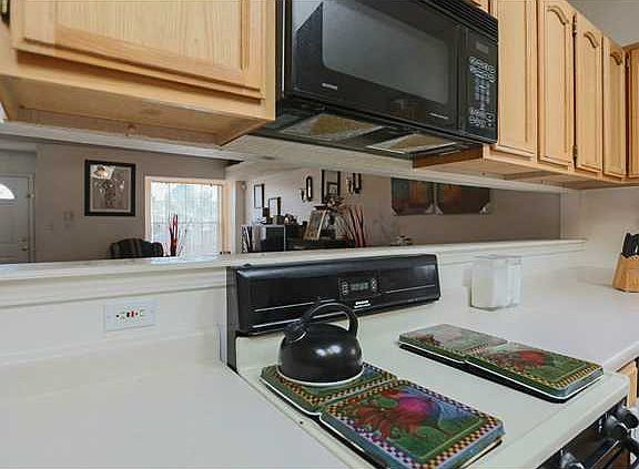 4th image of 3437 Belfry Park Dr