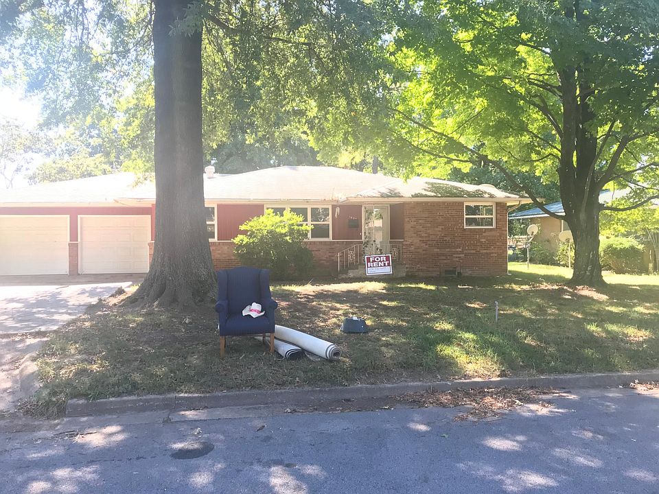 1st image of 1407 Davis Ave