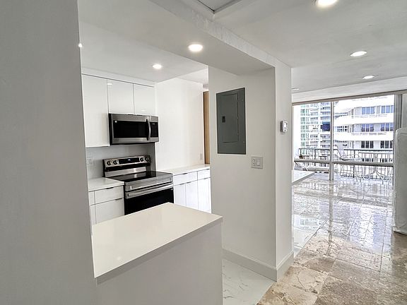 5th image of 1408 Brickell Bay Dr APT 1413