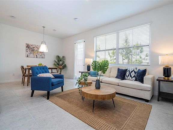 5th image of 686 Longboat Dr