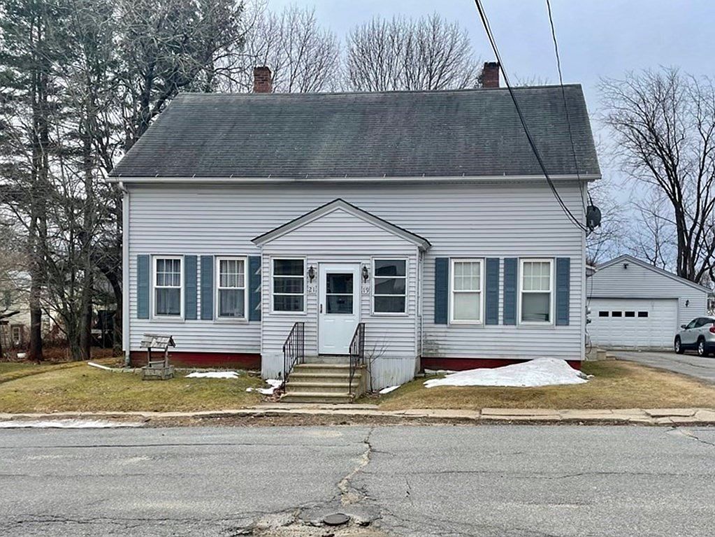 19-21 East St, Winchendon, MA 01475 | Zillow