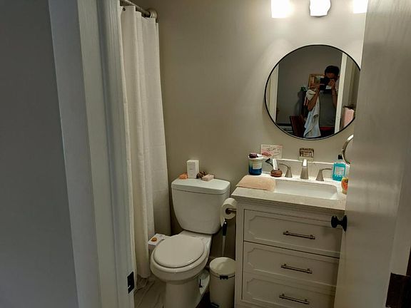 3rd image of 106 Carlisle St APT 2