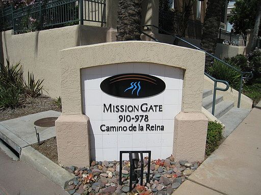 1st image of 958 Camino De La Reina Unit 1
