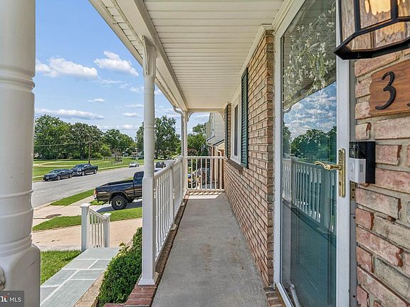 5th image of 3333 Hiss Ave
