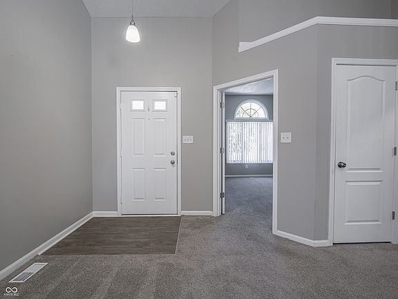 4th image of 3419 Hickory Ln E