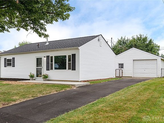 3rd image of 848 Spartan Ave