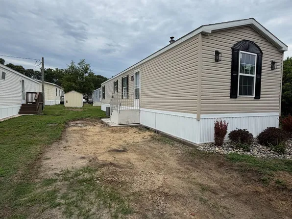 53 Finch St, Browns Mills, NJ 08015