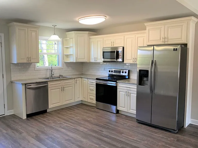 113 Blue Grass Dr — Photo 2
