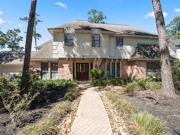 4th image of 37 Doe Run Dr