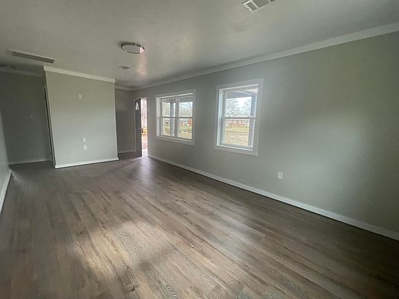 4th image of 833 Martin Luther King Drive