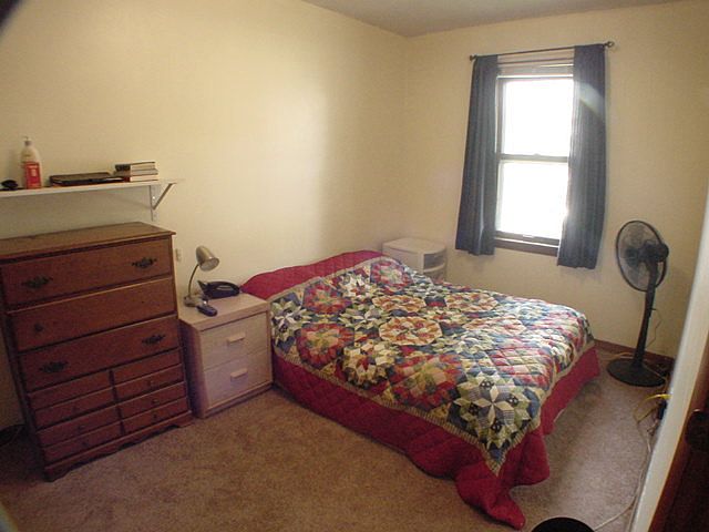 1st image of 755 E Lincoln Ave