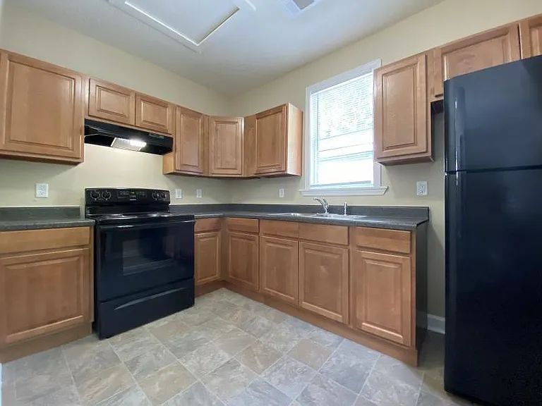 2701 Lincoln Ave #B — Photo 3